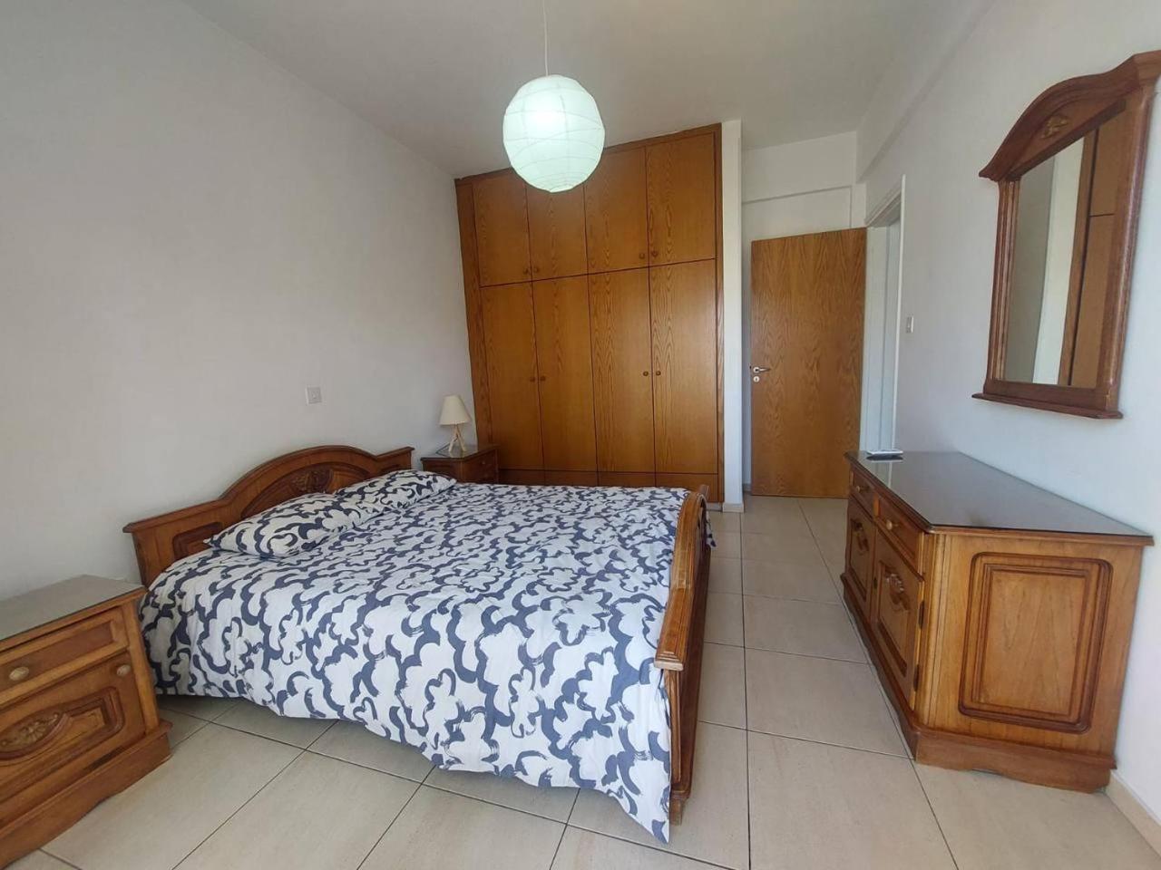 Sunny 2 Bedroom Larnaca Center Dış mekan fotoğraf