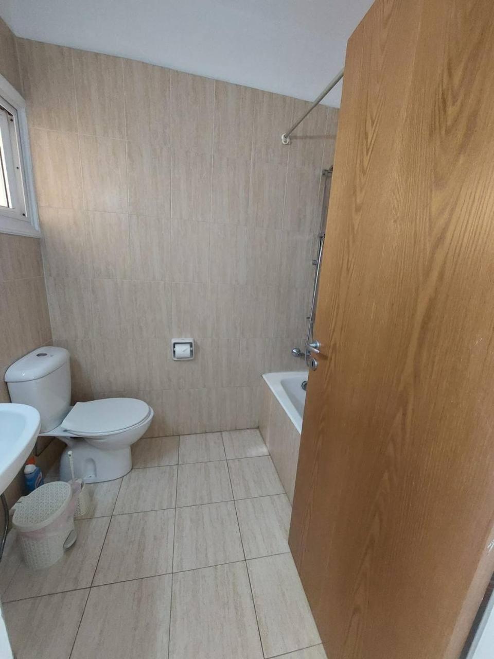 Sunny 2 Bedroom Larnaca Center Dış mekan fotoğraf